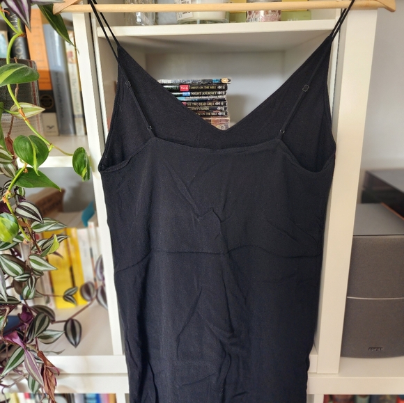 Wilfred Free (Aritzia) black Vivienne slip dress - Picture 3 of 4